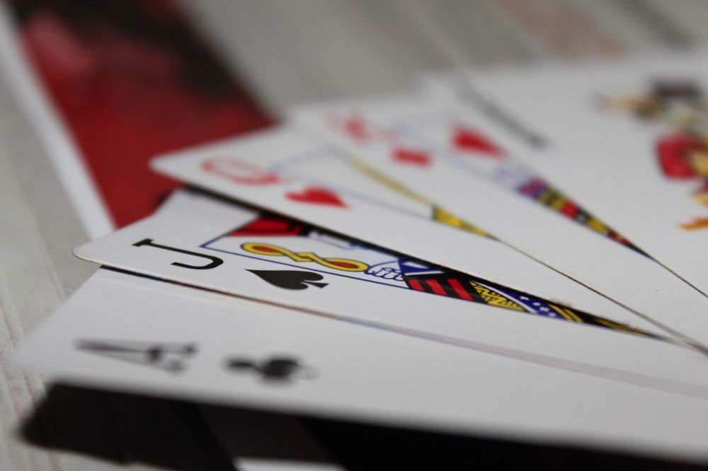 Count Cards in Blackjack: A Comprehensive Guide for Casino Game Enthusiasts
